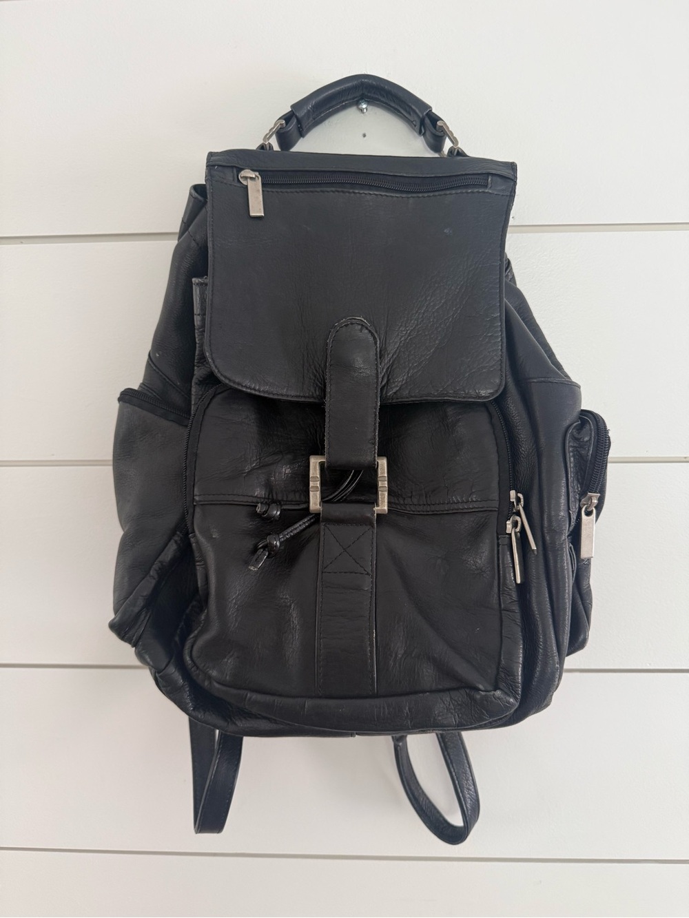 Vintage Leather Backpack Black Midsize Drawstring Pockets BuckleHeritage
